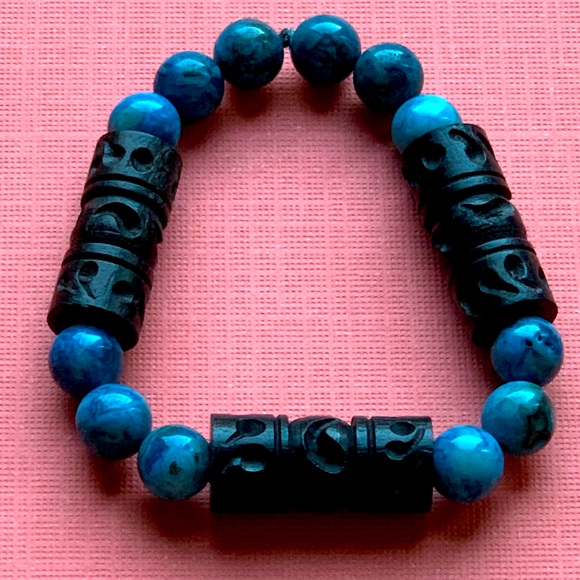 Mosaic Shell Turquoise Bracelet - Picture 2 of 2